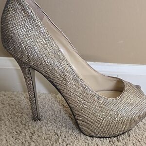 Enzo Angiolini Gold GLITTER Peep-Toe Stiletto Heels 6M (Glam and ELEGANT)
